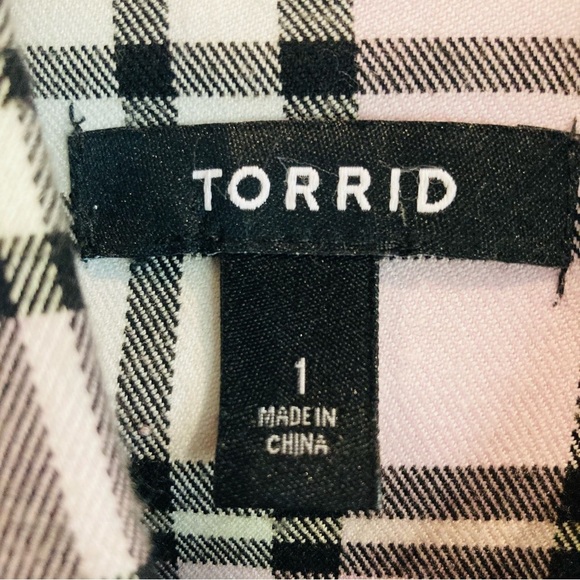 TORRID Sz 1 Flannel Plaid Hooded Drawstring at Waist Snap Buttons Anorak Shacket - Picture 6 of 16